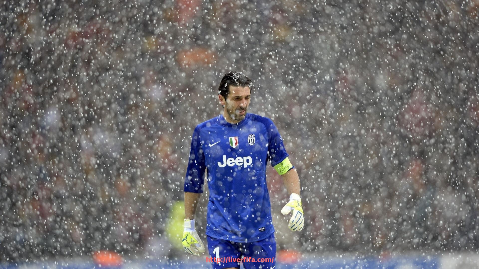 世俱杯直播-西甲联赛报道中的中西翻译面临的挑战与解决方案